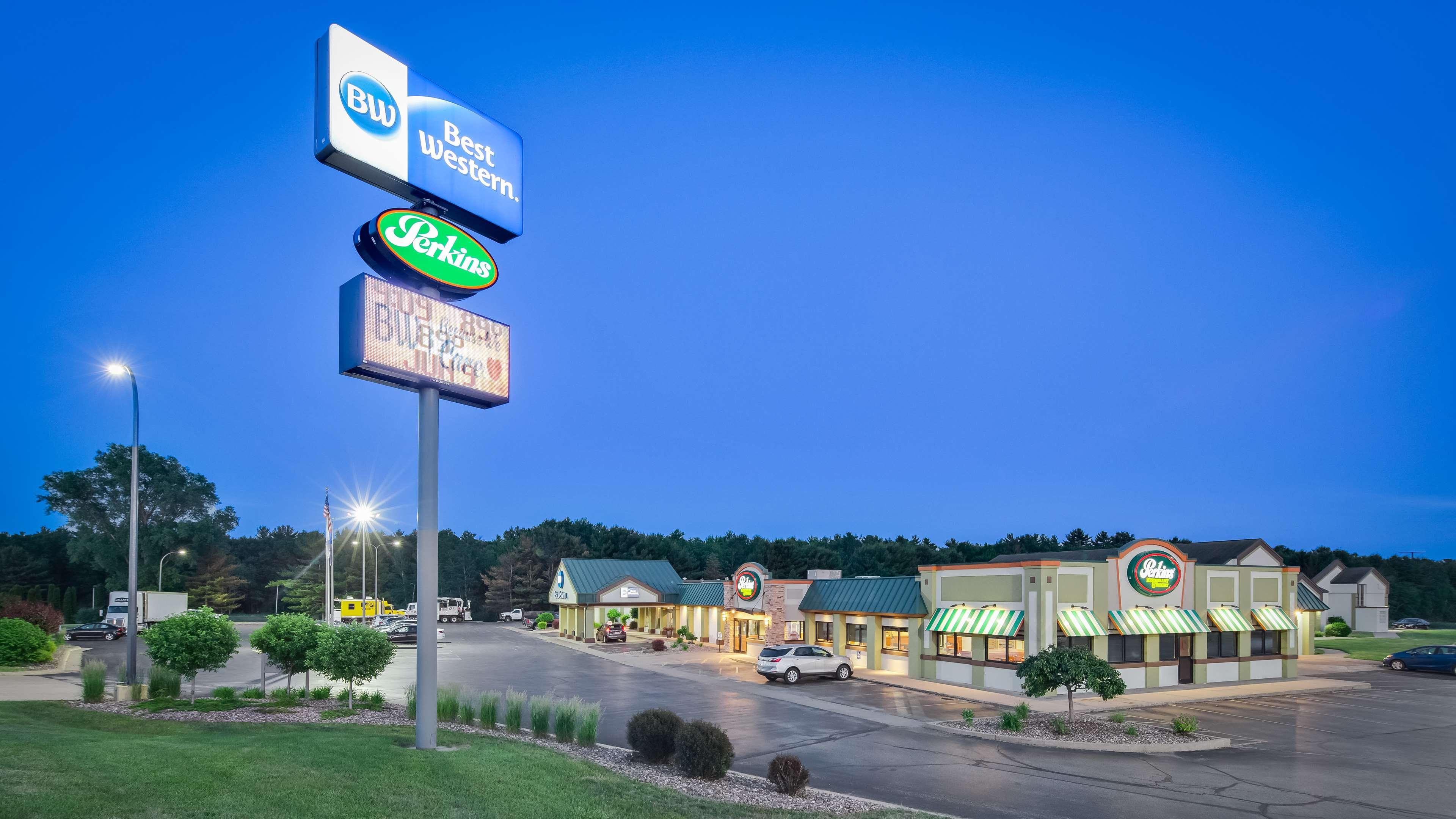Best Western Tomah Hotel Экстерьер фото