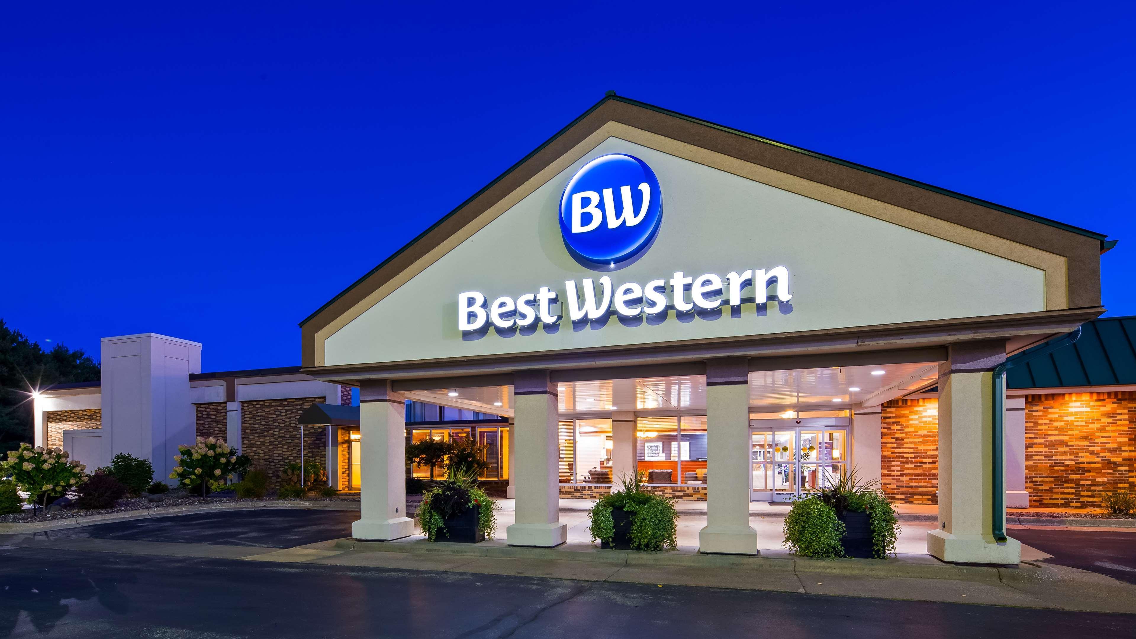 Best Western Tomah Hotel Экстерьер фото