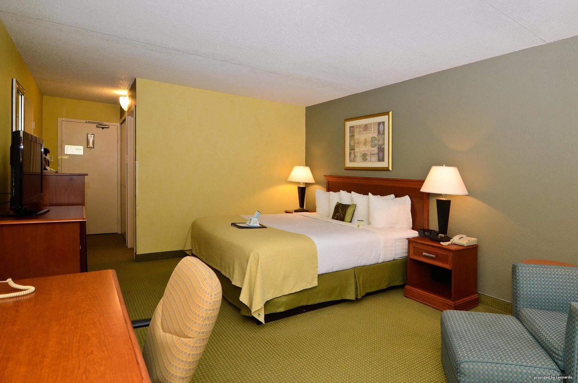 Best Western Tomah Hotel Номер фото